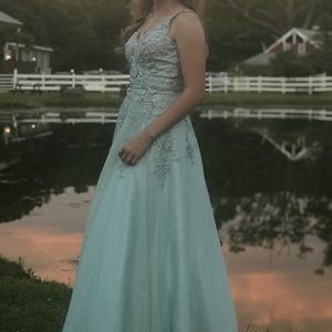 David’s Bridal Blue Prom Dress